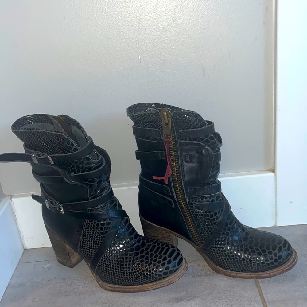Freebird Baker Genuine Leather